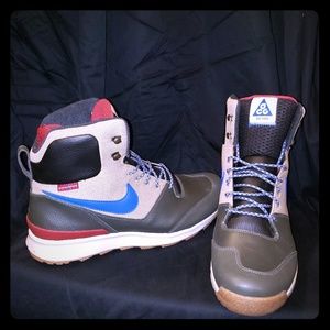 Nike ACG SNEAKER BOOTS